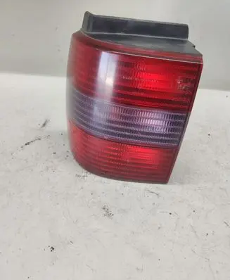 Volkswagen PASSAT B4 Rear/tail lights