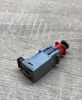 Opel Meriva A Brake pedal sensor switch 55701396 869619858