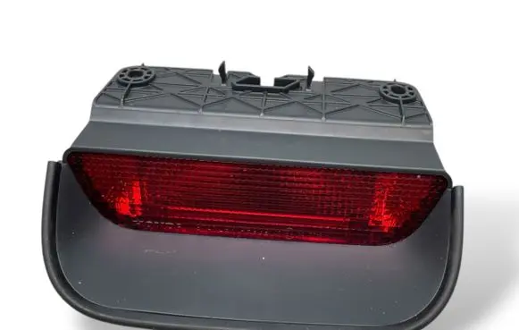 Honda CR-V Third/center stoplight 12VW21W P6939