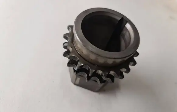 Opel Zafira A Crankshaft gear 90500696 0858665