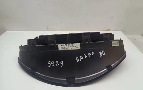 Volkswagen Sharan Speedometer (instrument cluster) 7M5920820K YM2110849ASC 0408000284