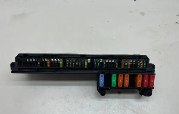 BMW 5 E60 E61 Fuse box set 61146357330 18917 6357330
