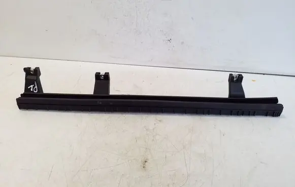 Iveco Daily 6th gen Front door windshield rail 5801256577