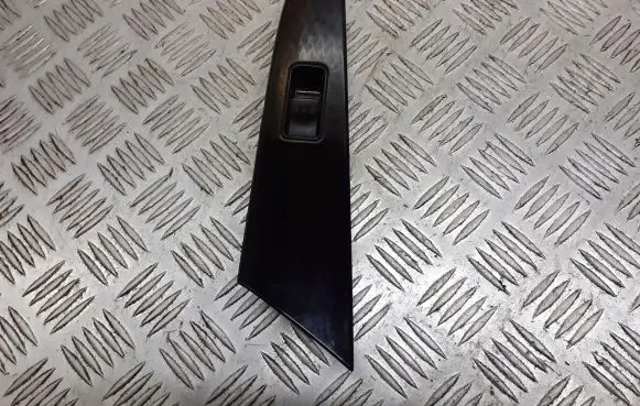 Mazda 3 I Quarter vent window switch 03123121