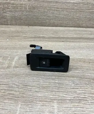 Volkswagen Touran I Fuel tank opening switch 1F0959527