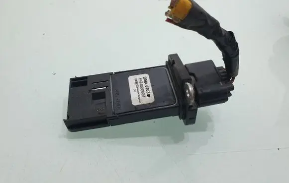 Nissan Navara D40 Mass air flow meter DMA0203