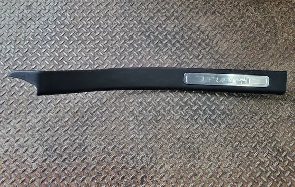Ram 1500 Rear sill trim cover 6WC72TRMAA P6WC721X7AA 6WC721X7AA