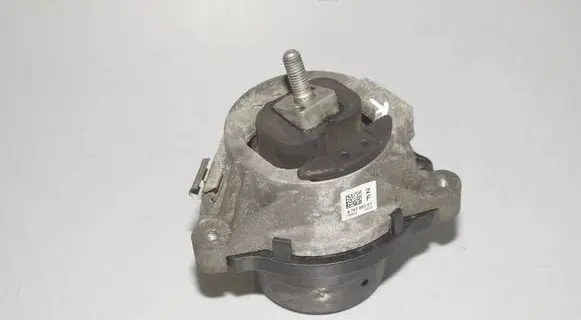BMW 3 F30 F35 F31 Engine mount bracket 6787663 22116787663