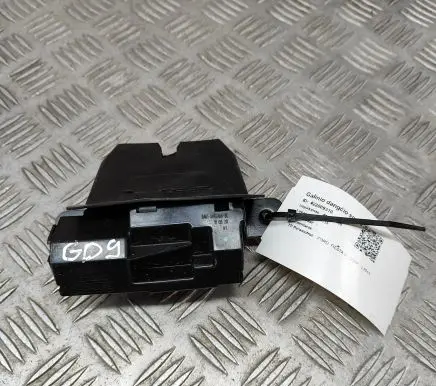 Ford Fiesta Tailgate/trunk/boot lock/catch/latch 8A61A442A66BE