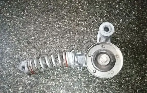 Buick Encore I Generator/alternator belt tensioner 25195388