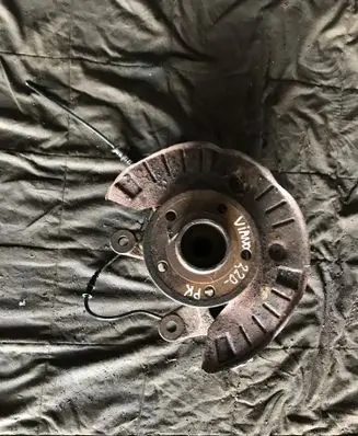Mercedes-Benz Vito Viano W639 Front wheel hub spindle knuckle