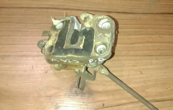 Mazda 323 Front door lock