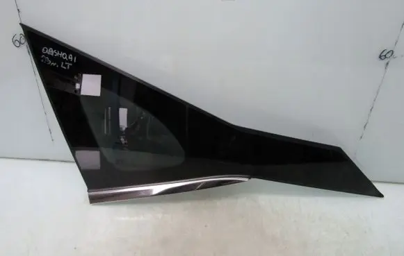 Nissan Qashqai J12 Rear side window 833016UA0A
