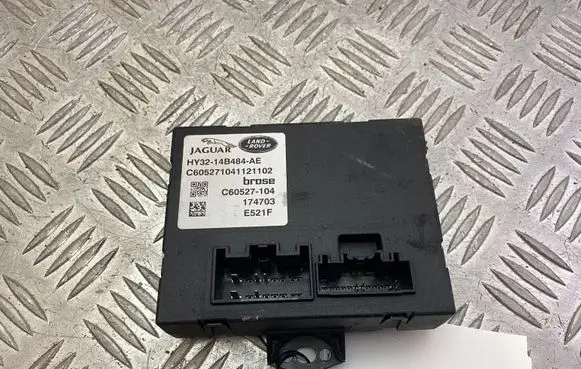 Land Rover Discovery 5 Tailgate/trunk control unit/module HY3214B484AE