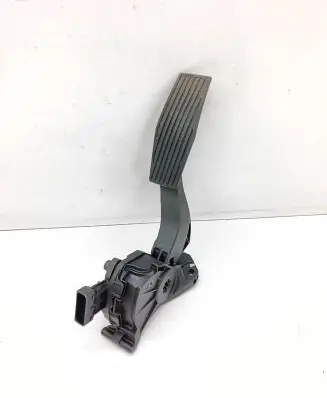 Opel Insignia A Accelerator throttle pedal 13237352