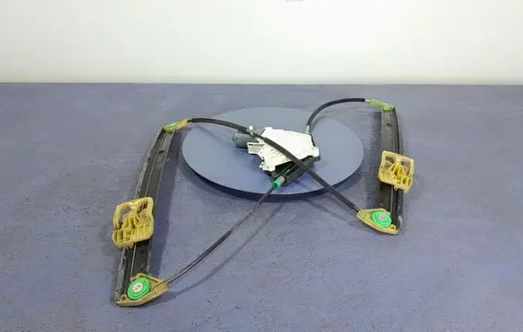 Audi A4 S4 B8 8K Front door window regulator with motor