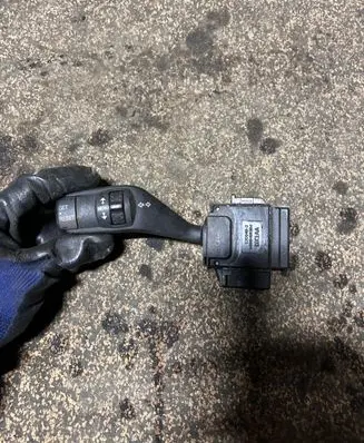 Ford Focus Indicator stalk 17D9402