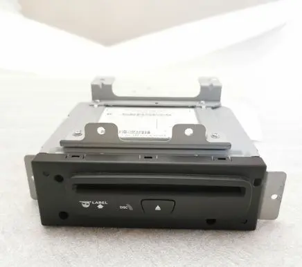 Jeep Grand Cherokee CD/DVD changer 05091245AE