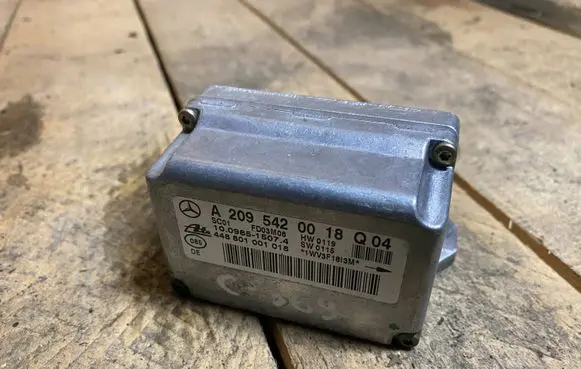Mercedes-Benz CLK A209 C209 ESP acceleration yaw rate sensor a2095420018 2095420018