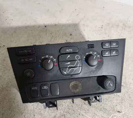 Volvo V70 Climate control unit 8682930 02W33E M6334300119