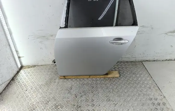 Rear door