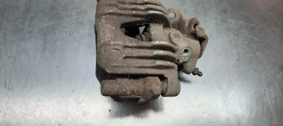 Opel Astra G Rear brake caliper