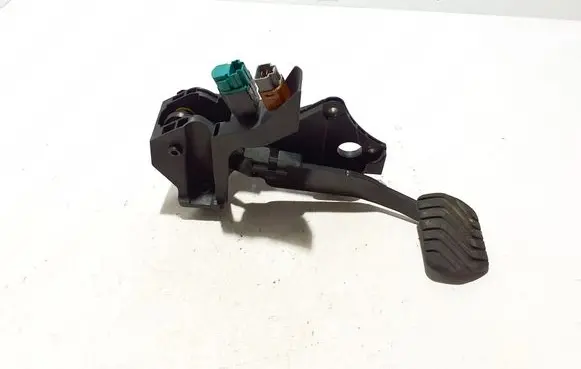 Renault Arkana Brake pedal 180207059R