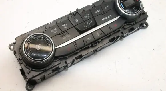 Ford Ecosport Interior fan control switch GN1518C612HH