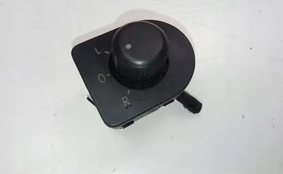 Volkswagen Golf IV Wing mirror switch 1J19595650