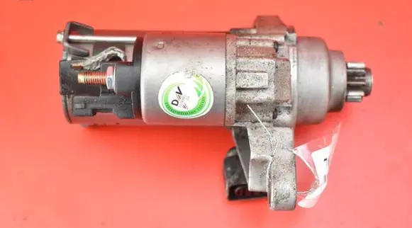 Volkswagen Polo Starter motor S3090