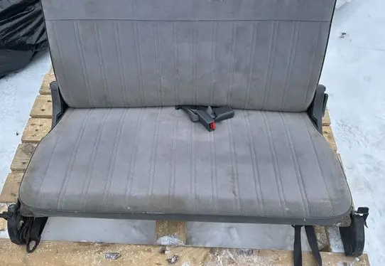 Nissan Patrol Y60 Third row seats 8960051N46 8930051N41