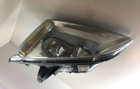 Ford Focus Headlight/headlamp 4M5113W030AC 4M5113K060BA