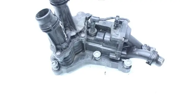 Thermostat/thermostat housing