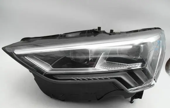 Audi Q3 F3 Headlight/headlamp 83A941035 1101G710000