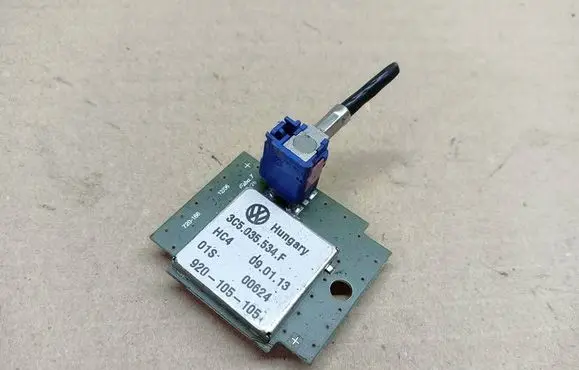 Seat Leon (5F) Aerial antenna amplifier 3C5035534F 00624 920105105