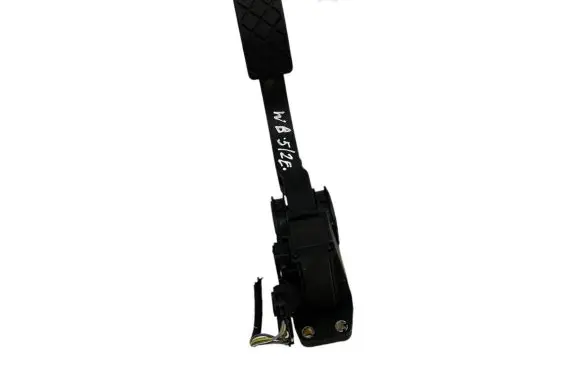 Volkswagen Golf IV Accelerator throttle pedal 0280752203