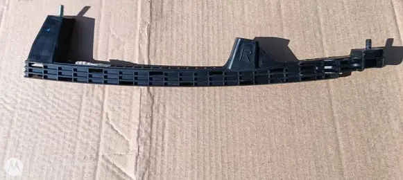 Hyundai i30 Rear door windshield rail 