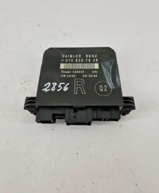 Mercedes-Benz CLK A208 C208 Door control unit/module 2108207826