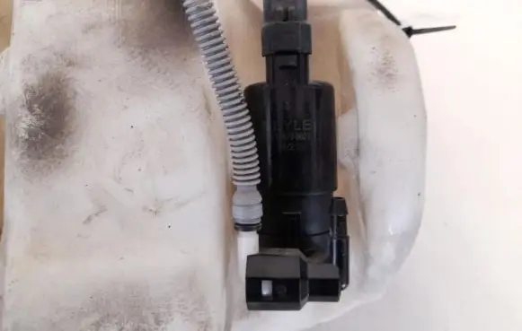 Peugeot 807 Windscreen/windshield washer pump 11148700001