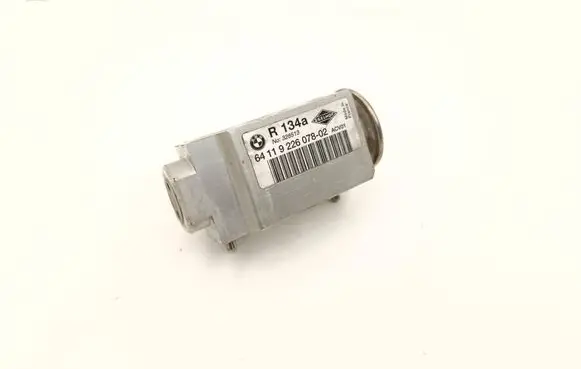 BMW X1 E84 Air conditioning (A/C) expansion valve 9226078