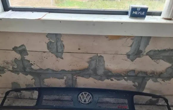Volkswagen PASSAT B3 Front grill 357853601