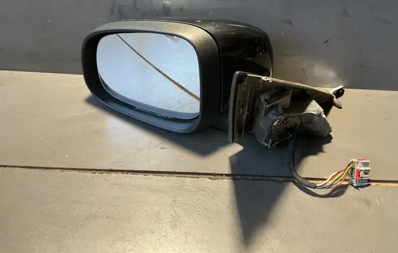 Jaguar XF X250 Front door electric wing mirror 3303051