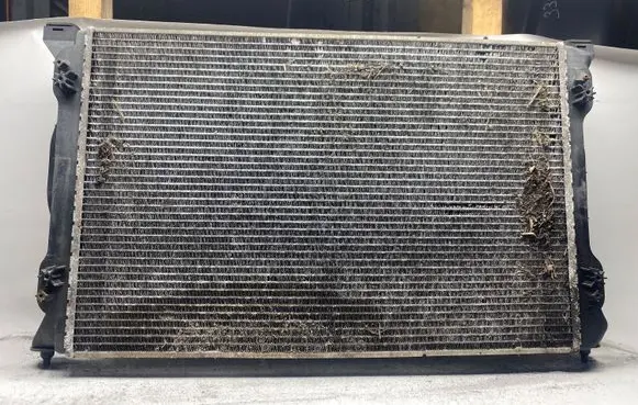 Audi A4 S4 B7 8E 8H Coolant radiator 8E0121251A DETP9021A27326A40