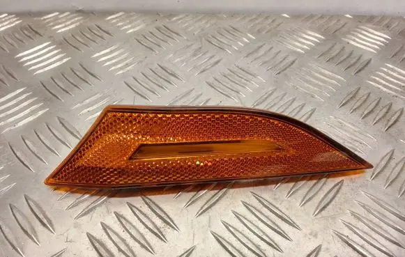 Porsche 911 991 Front fender indicator light 99163125704