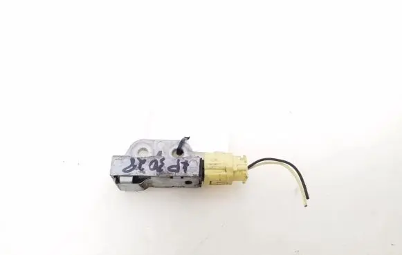Nissan X-Trail T30 Airbag deployment crash/impact sensor