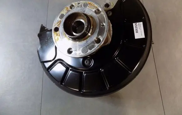 Volkswagen PASSAT CC Front wheel hub spindle knuckle