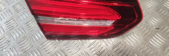 Tailgate rear/tail lights