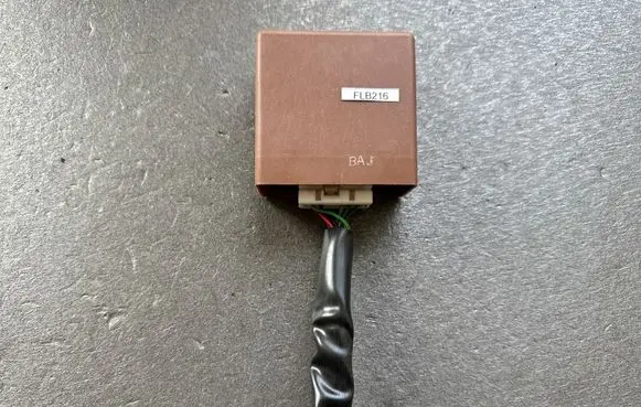 Nissan Patrol Y61 Window wiper relay 28510VB000