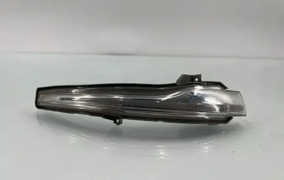 Mercedes-Benz GLE W167 Mirror indicator light A3170439 A047145 5E40161703