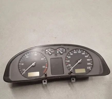 Volkswagen PASSAT B5 Speedometer (instrument cluster) 3B0919880D 110008776005